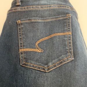 Dark rinse 8 P straight leg jean